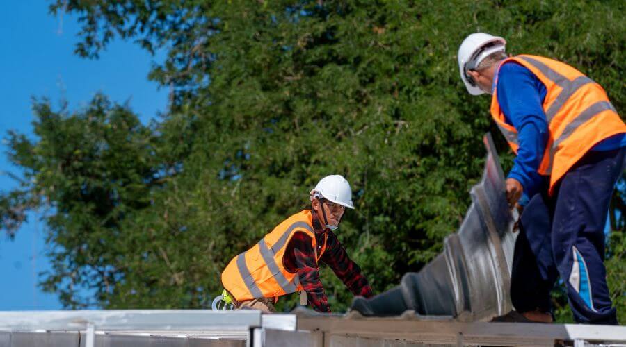 Expert new roof installation services in Raymond, WA